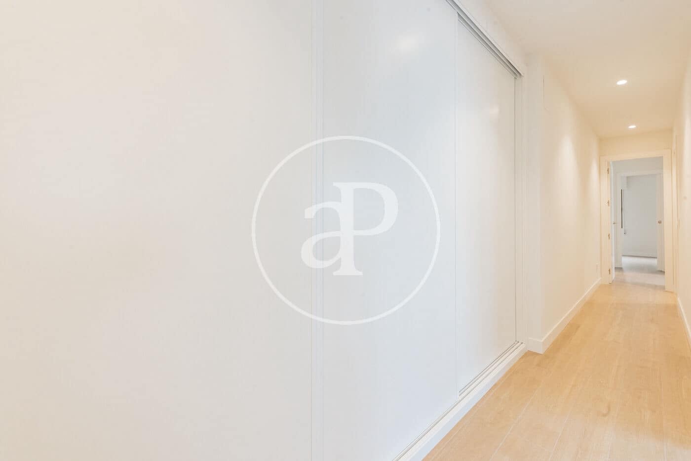 3 sypialnia Apartament na sprzedaż w Miasto Madryt z basenem garażem - 1 190 000 € (Ref: 10168488)