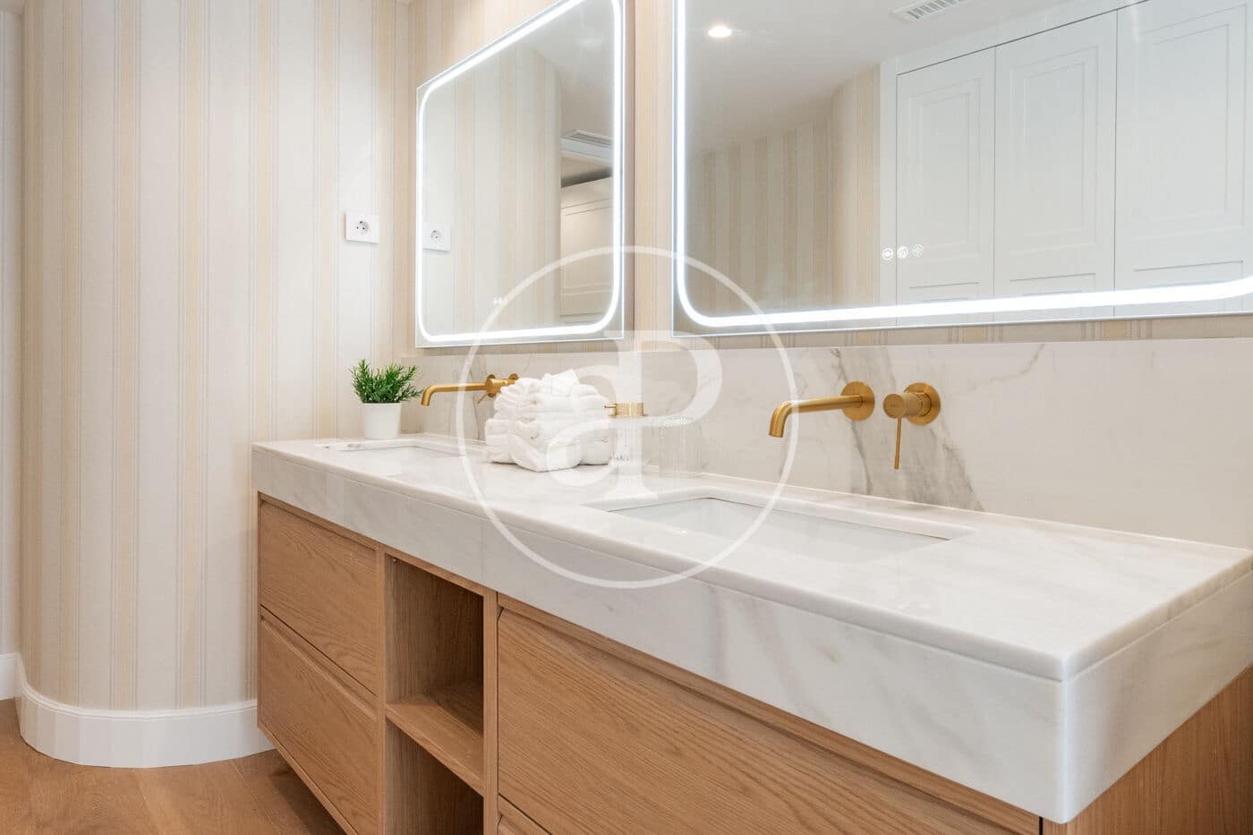 3 bedroom Apartment for sale in Madrid city - € 1,690,000 (Ref: 10171492)