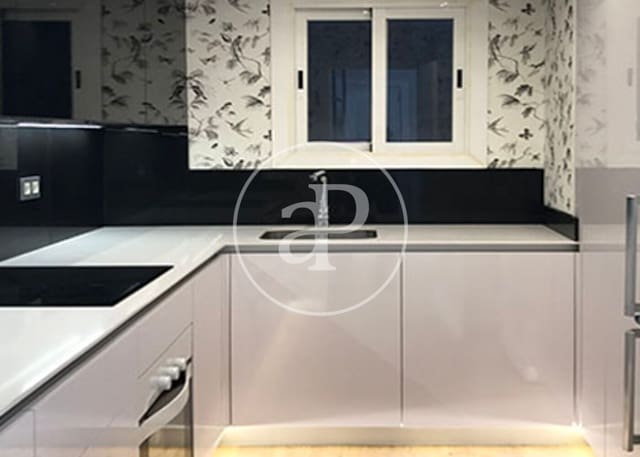 2 soverom Leilighet til leie i El Viso, Madrid by - € 3 000 (Ref: 10171495)