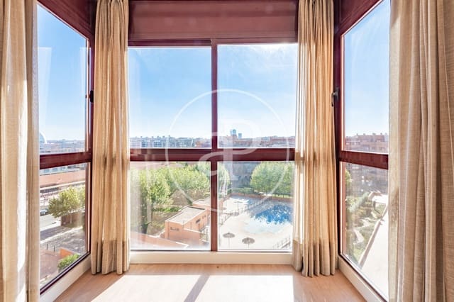 2 soverom Leilighet til salgs i Valverde, Madrid by med svømmebasseng - € 685 000 (Ref: 10173809)