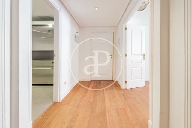 3 bedroom Apartment for rent in Jerónimos, Madrid city with garage - € 5,500 (Ref: 10177095)