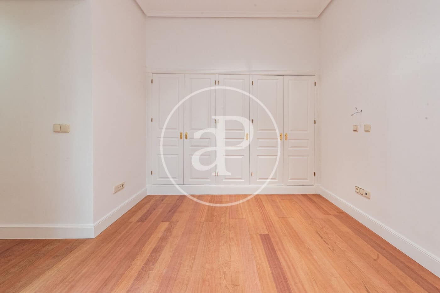 3 bedroom Apartment for rent in Madrid city with garage - € 5,500 (Ref: 10177095)
