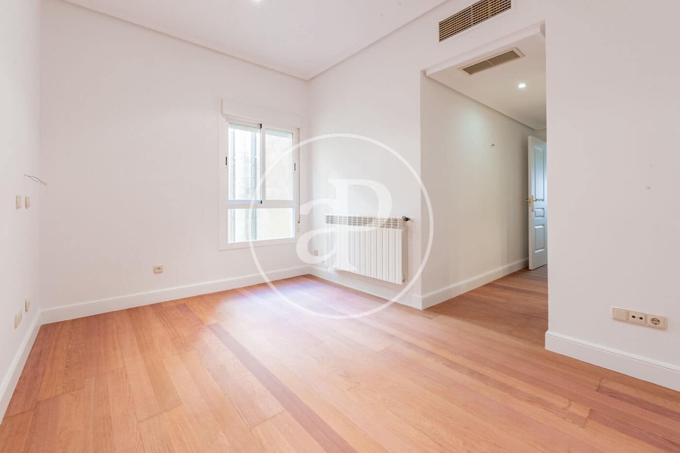 3 bedroom Apartment for rent in Madrid city with garage - € 5,500 (Ref: 10177095)