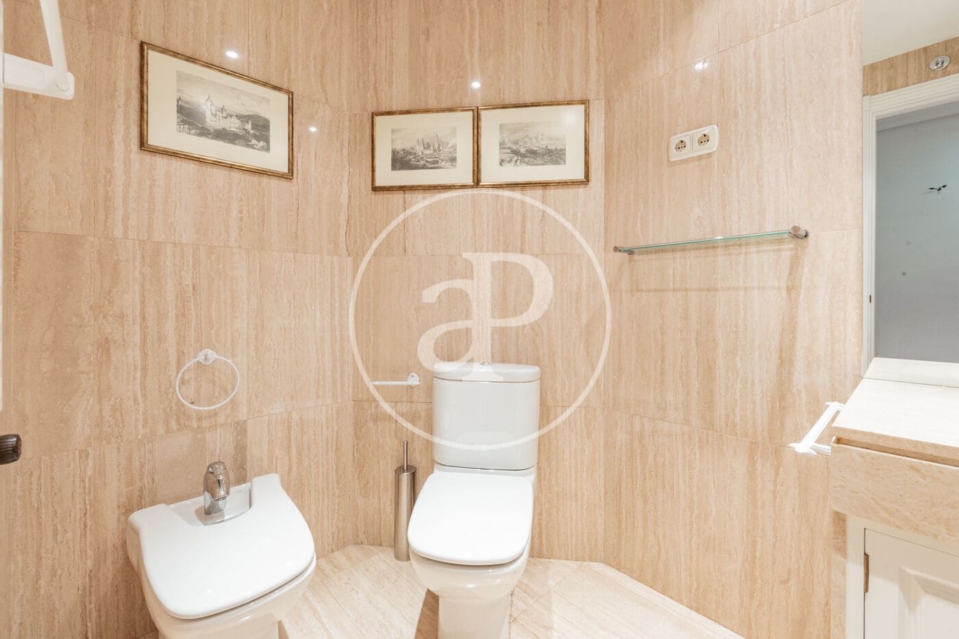 3 bedroom Apartment for rent in Madrid city with garage - € 5,500 (Ref: 10177095)
