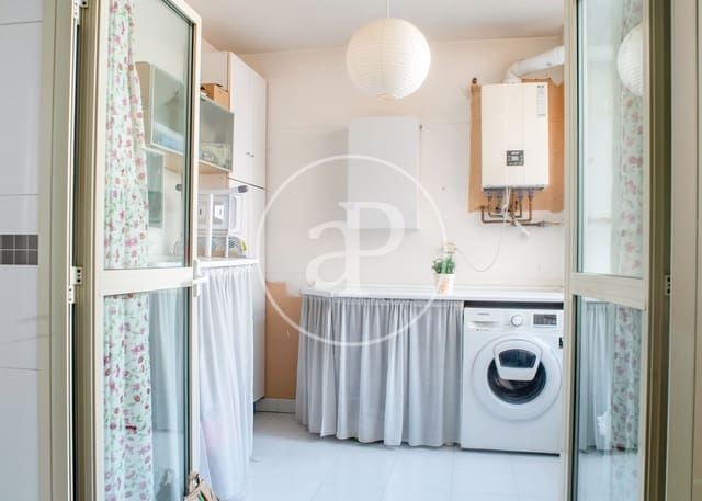 4 sypialnia Penthouse na sprzedaż w Canillas, Miasto Madryt z basenem garażem - 1 097 000 € (Ref: 10177096)