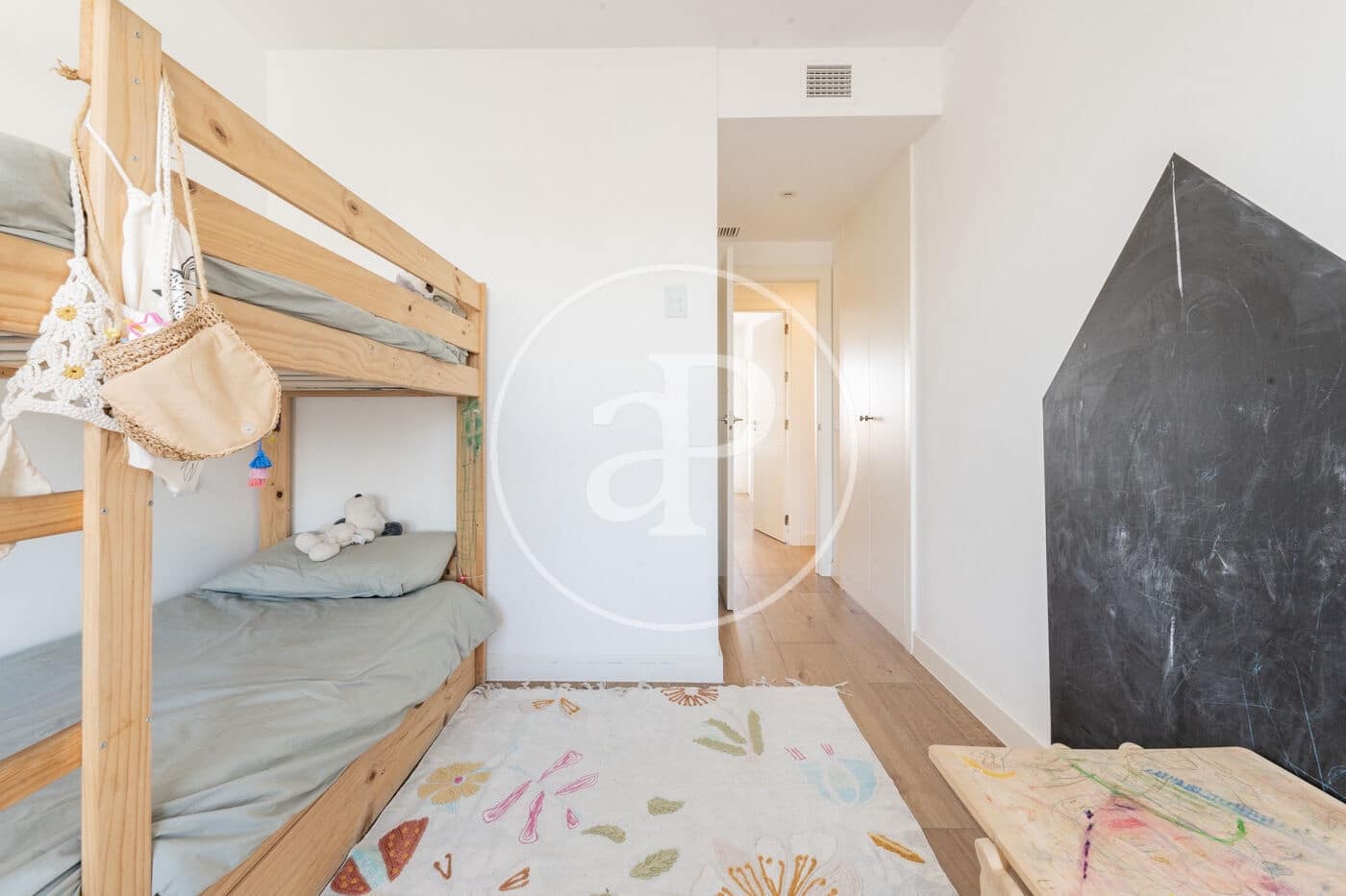 3 soverom Penthouse til salgs i Madrid by med svømmebasseng garasje - € 1 375 000 (Ref: 10177097)