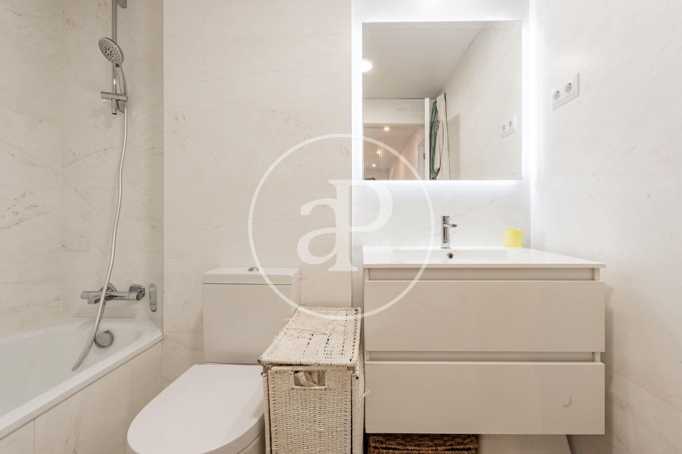 3 soverom Penthouse til salgs i Madrid by med svømmebasseng garasje - € 1 375 000 (Ref: 10177097)