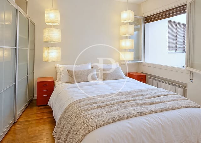 1 soveværelse Lejlighed til salg i Hispanoamérica, Madrid by med garage - € 550.000 (Ref: 10177099)