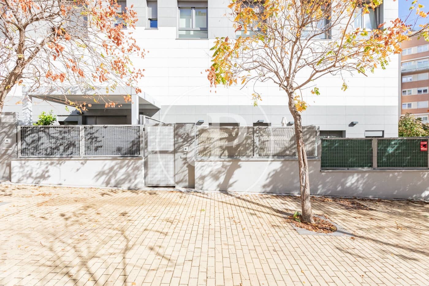1 slaapkamer Villa te koop in San Sebastian de los Reyes met zwembad garage - € 550.000 (Ref: 10177101)