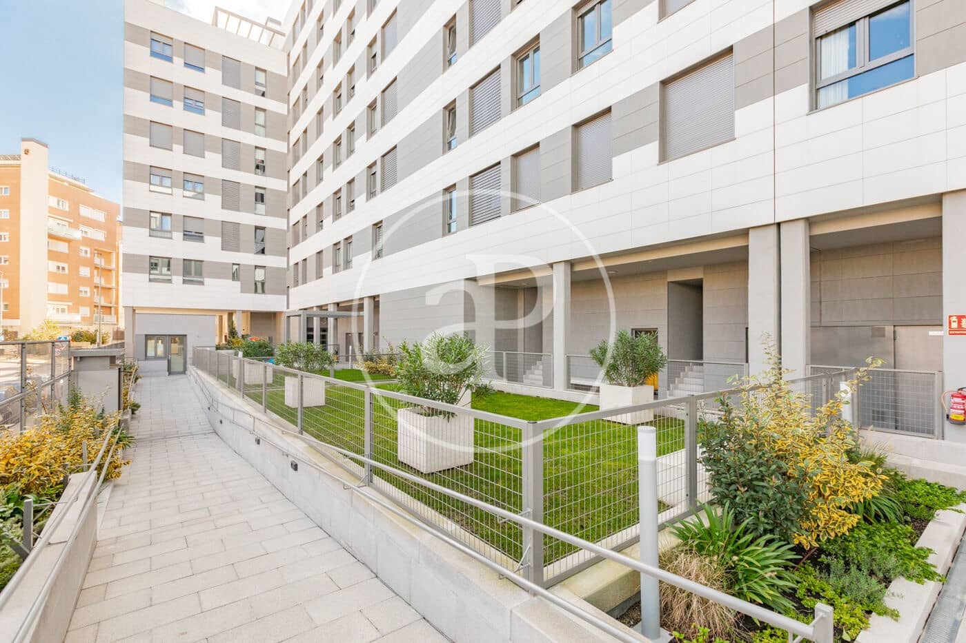 1 slaapkamer Villa te koop in San Sebastian de los Reyes met zwembad garage - € 550.000 (Ref: 10177101)