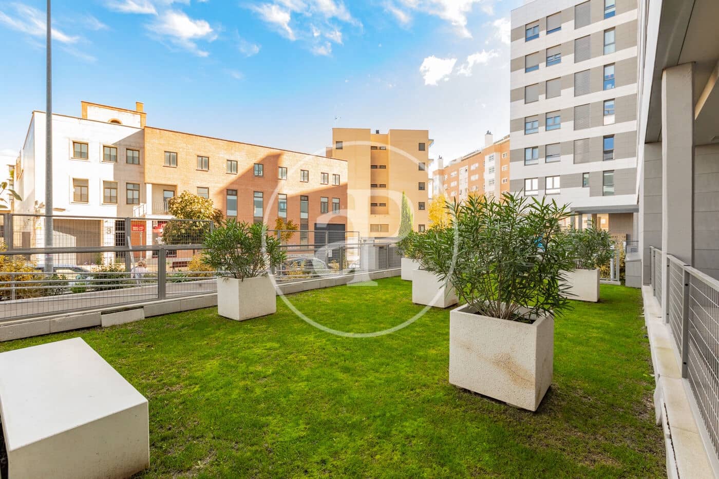 1 slaapkamer Villa te koop in San Sebastian de los Reyes met zwembad garage - € 550.000 (Ref: 10177101)