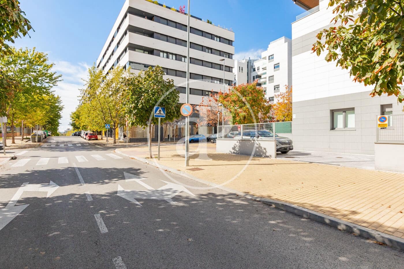 1 slaapkamer Villa te koop in San Sebastian de los Reyes met zwembad garage - € 550.000 (Ref: 10177101)