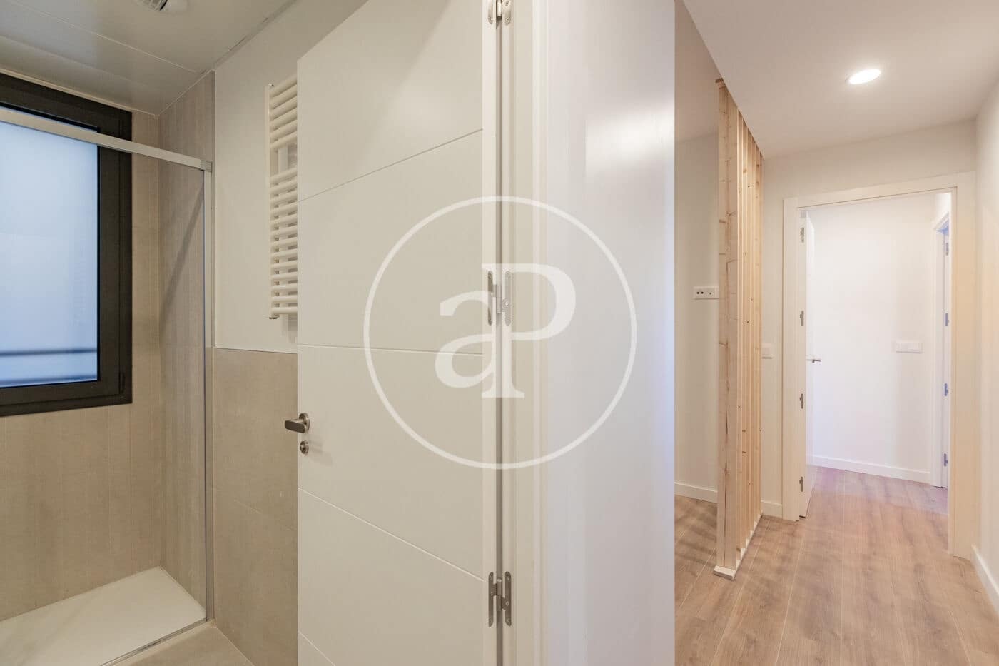 2 quarto Apartamento para arrendar em Madrid cidade com piscina - 2 400 € (Ref: 10180525)