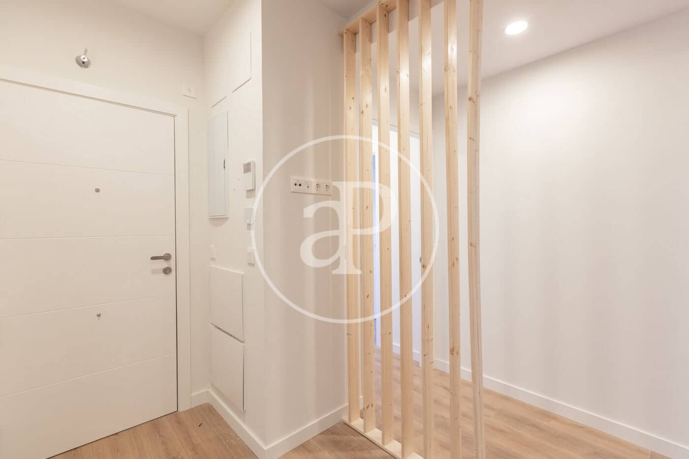 2 quarto Apartamento para arrendar em Madrid cidade com piscina - 2 400 € (Ref: 10180525)