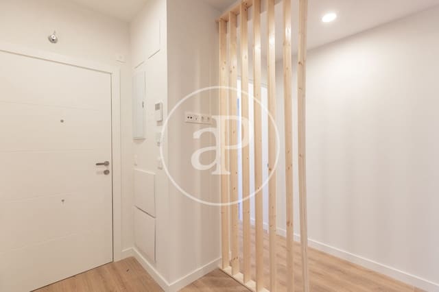 2 quarto Apartamento para arrendar em Fuente del Berro, Madrid cidade com piscina - 2 400 € (Ref: 10180525)