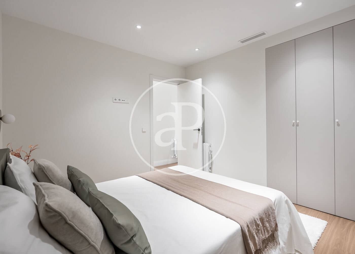 3 soveværelse Lejlighed til salg i Madrid by - € 1.395.000 (Ref: 10180527)
