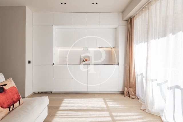 1 quarto Apartamento para arrendar em Palacio, Madrid cidade - 1 450 € (Ref: 10180532)