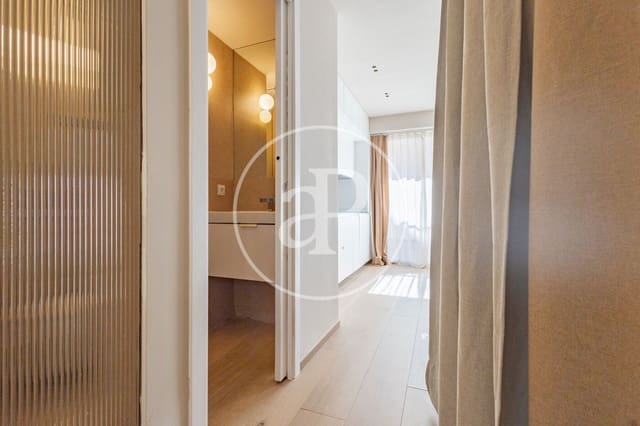 1 quarto Apartamento para arrendar em Palacio, Madrid cidade - 1 450 € (Ref: 10180532)