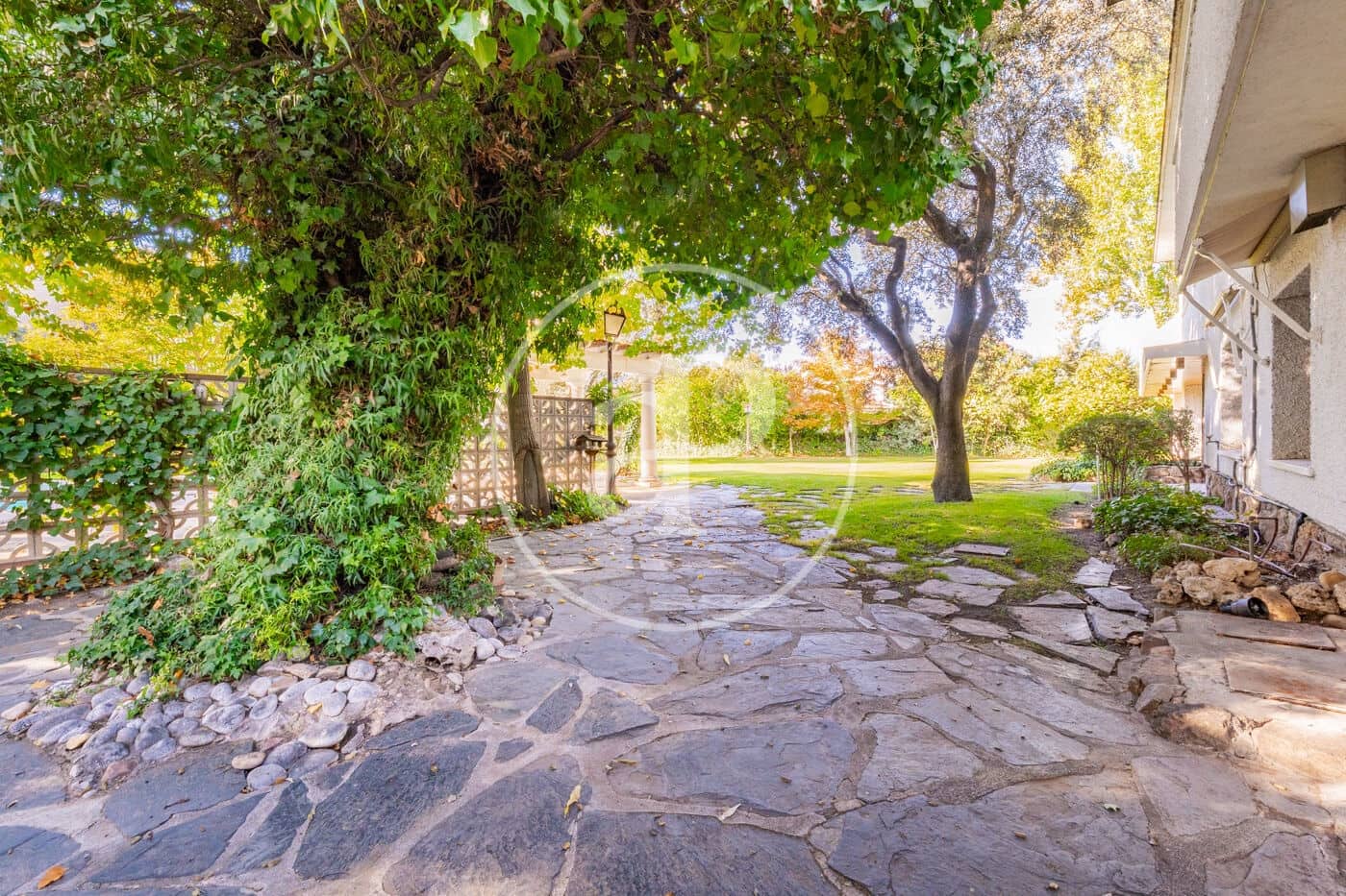 7 slaapkamer Villa te koop in La Moraleja met zwembad garage - € 5.800.000 (Ref: 10182977)
