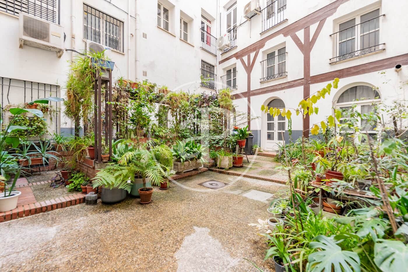 Apartamento de 2 habitaciones en Madrid ciudad en venta - 902.000 € (Ref: 10182978)