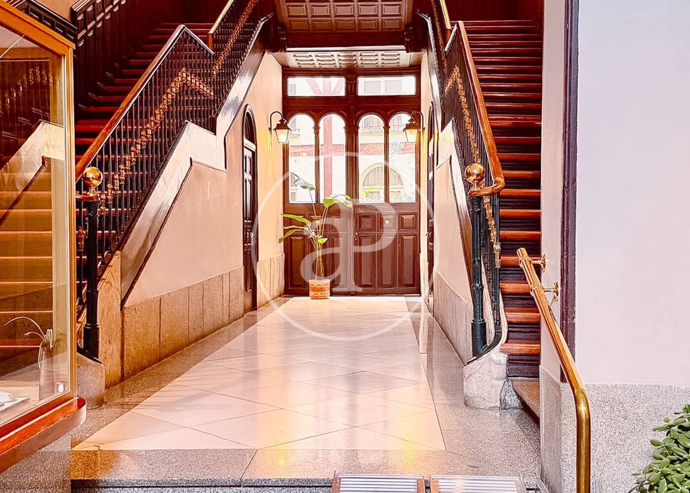 Apartamento de 2 habitaciones en Madrid ciudad en venta - 902.000 € (Ref: 10182978)