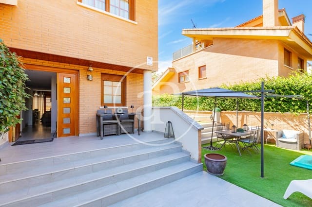 4 bedroom Villa for sale in Aravaca, Madrid city with pool garage - € 1,229,000 (Ref: 10182980)