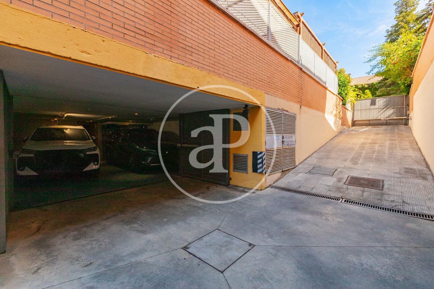 4 makuuhuone Huvila myytävänä paikassa Madrid kaupunki mukana uima-altaan 
autotalli - 1 229 000 € (Ref: 10182980)