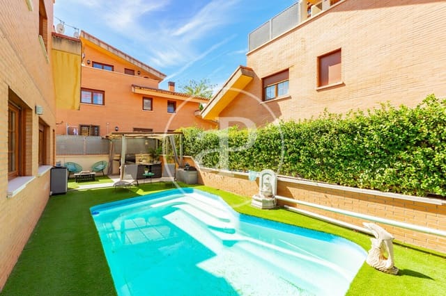 4 bedroom Villa for sale in Aravaca, Madrid city with pool garage - € 1,229,000 (Ref: 10182980)