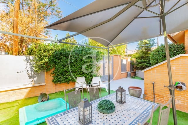 4 bedroom Villa for sale in Aravaca, Madrid city with pool garage - € 1,229,000 (Ref: 10182980)