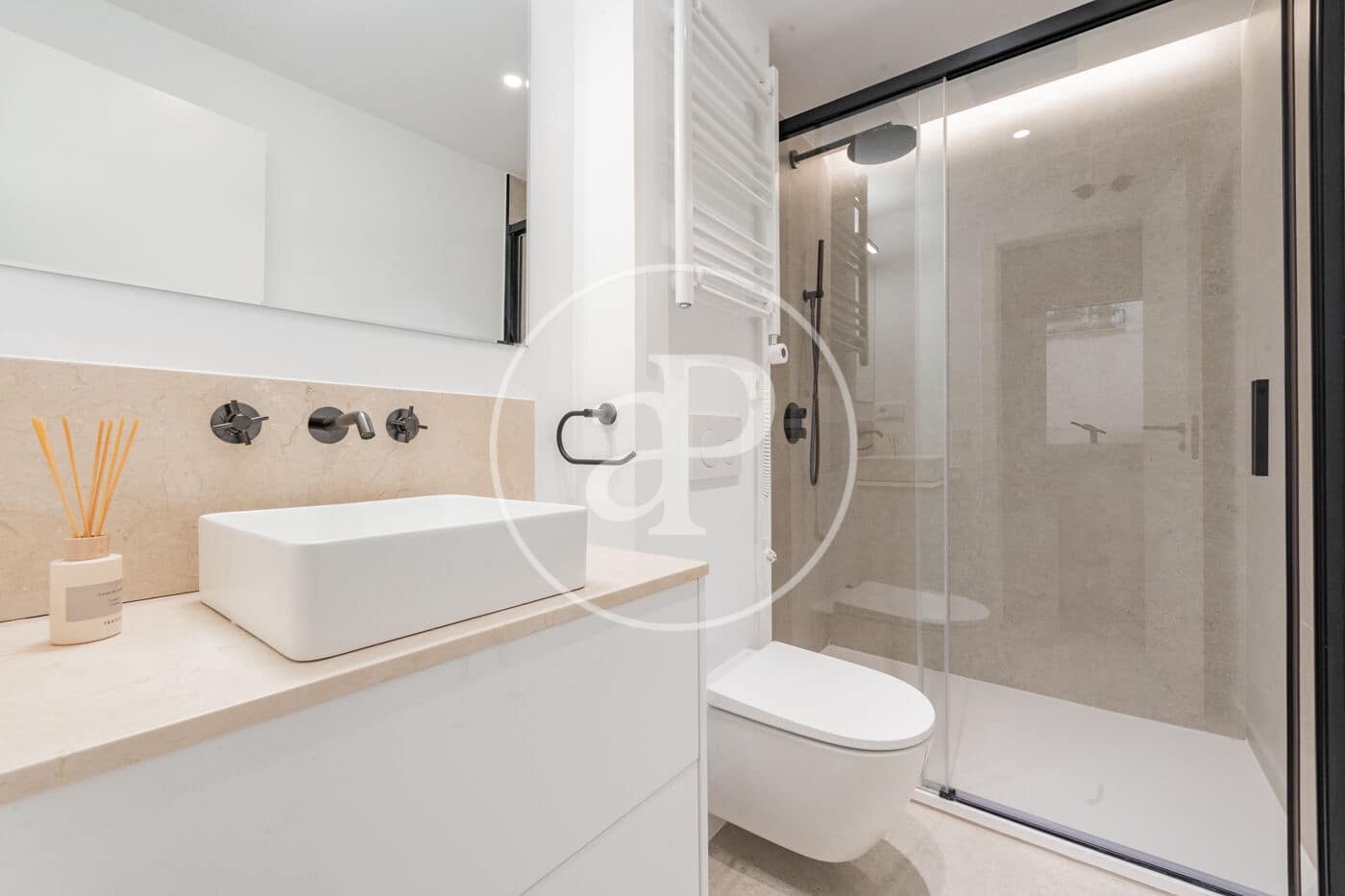 3 soveværelse Lejlighed til salg i Madrid by - € 1.420.000 (Ref: 10182981)
