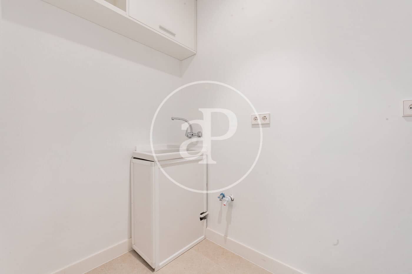 3 soveværelse Lejlighed til salg i Madrid by - € 1.420.000 (Ref: 10182981)