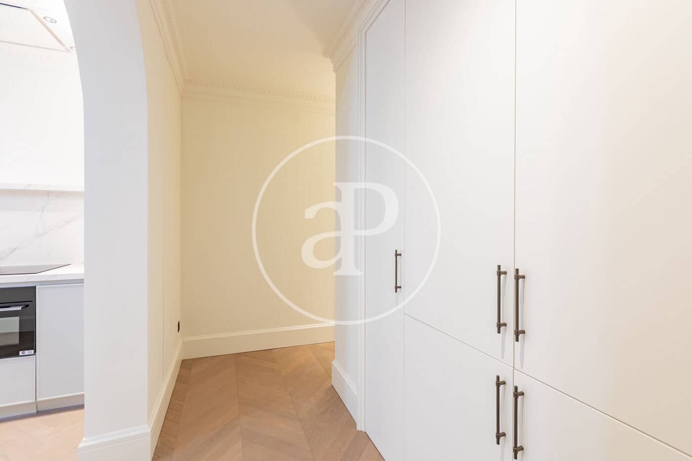 3 bedroom Apartment for rent in Madrid city - € 6,000 (Ref: 10182982)
