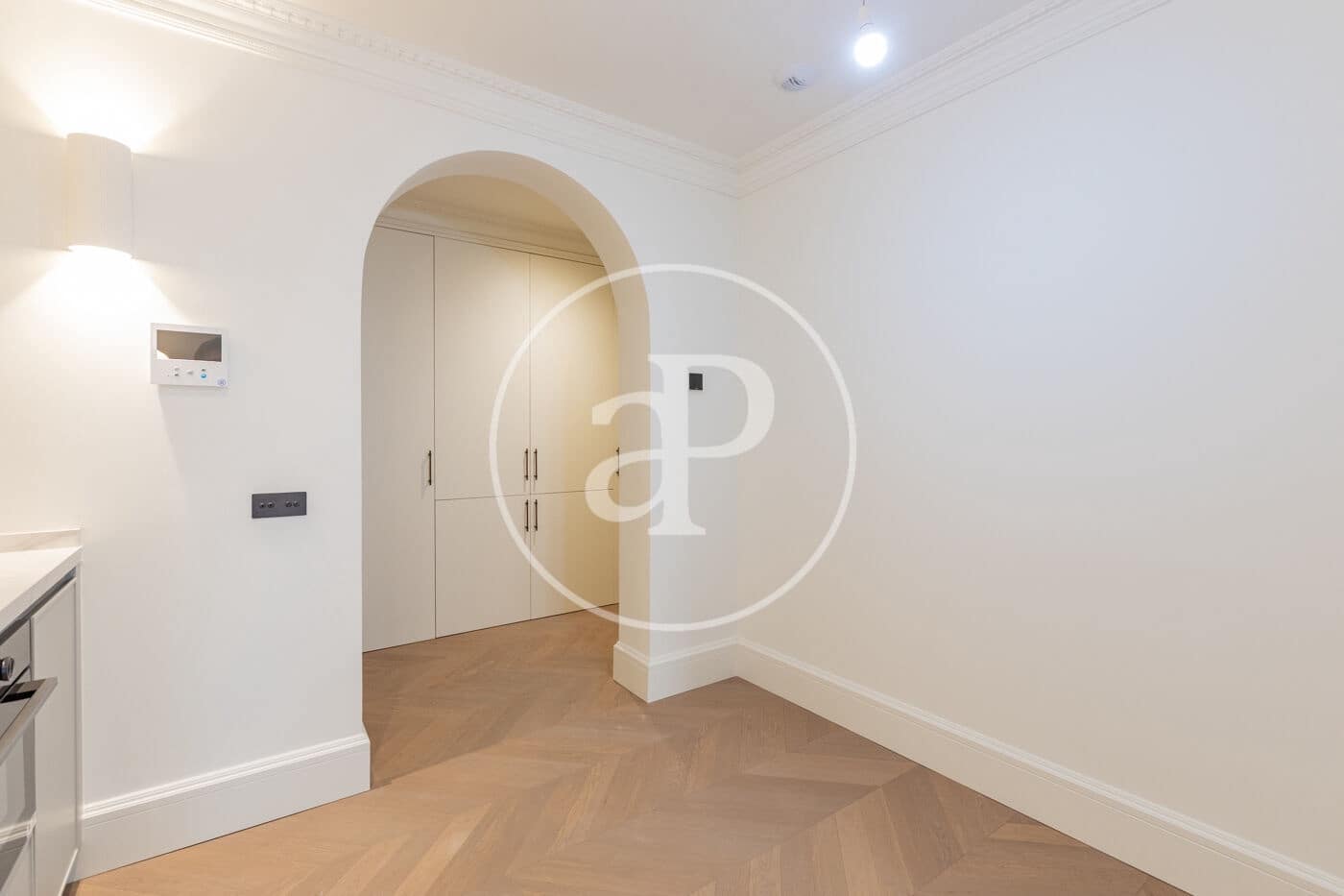 3 bedroom Apartment for rent in Madrid city - € 6,000 (Ref: 10182982)