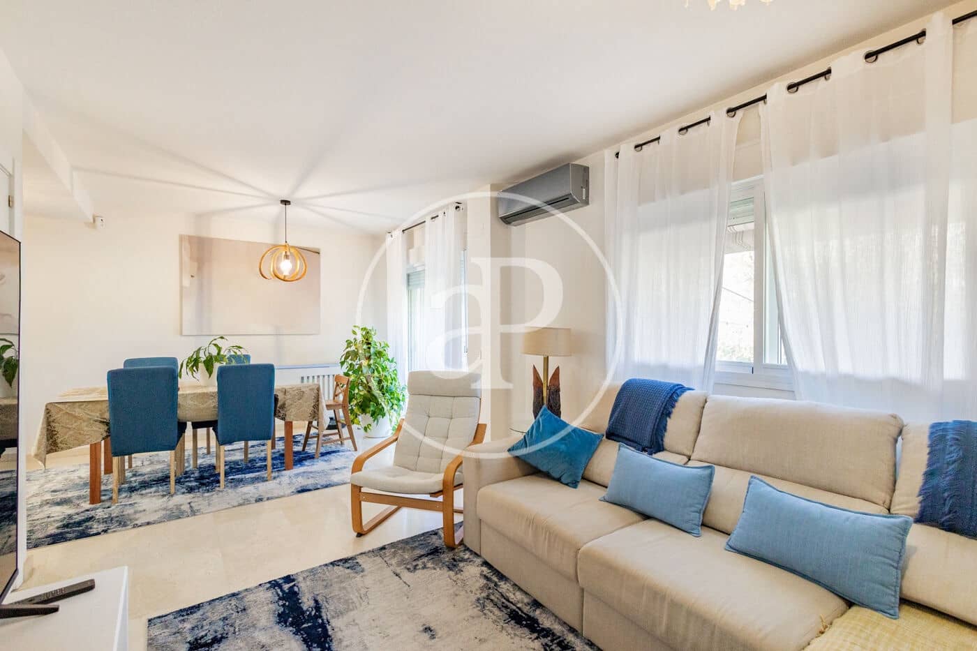 4 bedroom Villa for sale in Boadilla del Monte with pool garage - € 935,000 (Ref: 10184807)