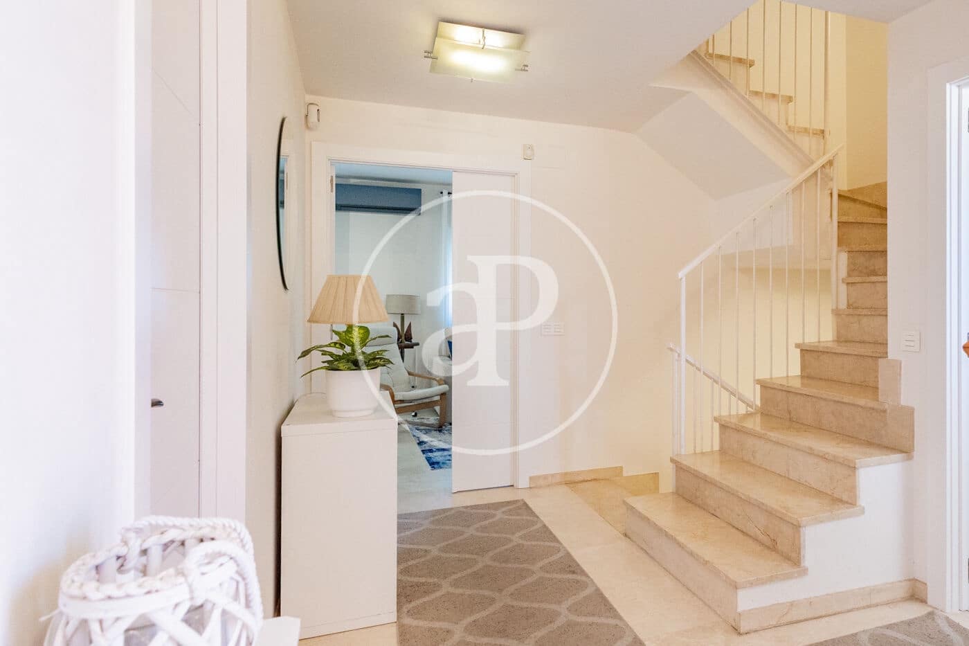 4 bedroom Villa for sale in Boadilla del Monte with pool garage - € 935,000 (Ref: 10184807)