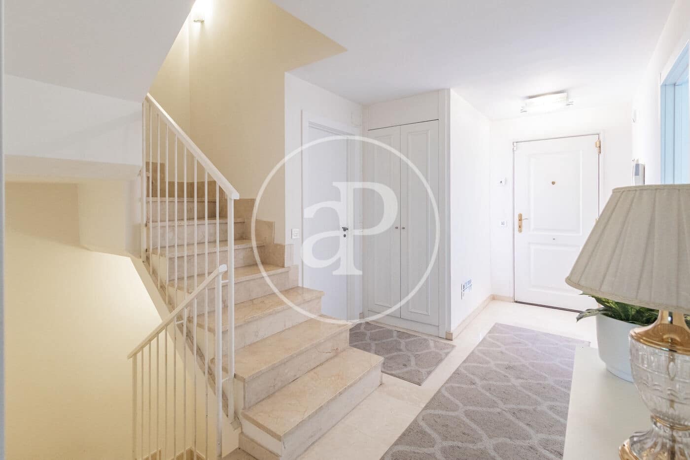 4 bedroom Villa for sale in Boadilla del Monte with pool garage - € 935,000 (Ref: 10184807)
