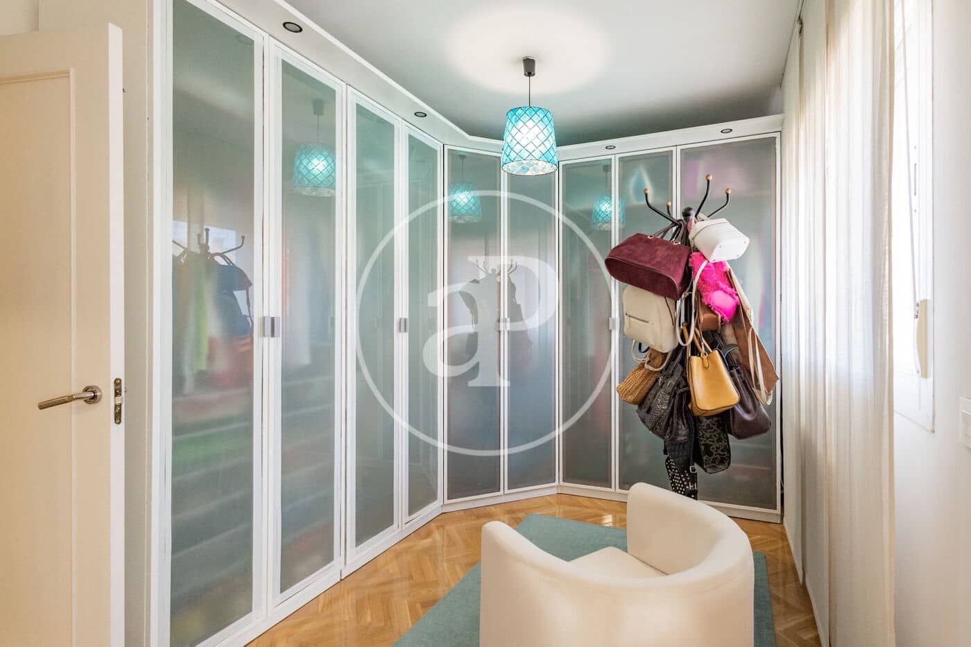 4 bedroom Villa for sale in Boadilla del Monte with pool garage - € 935,000 (Ref: 10184807)