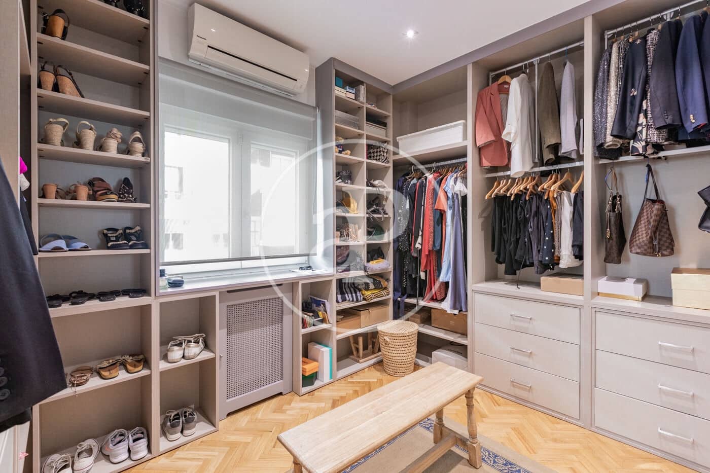 3 bedroom Apartment for rent in Madrid city - € 3,800 (Ref: 10184808)