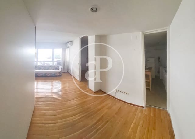 1 soveværelse Lejlighed til salg i Almagro, Madrid by - € 760.000 (Ref: 10184810)