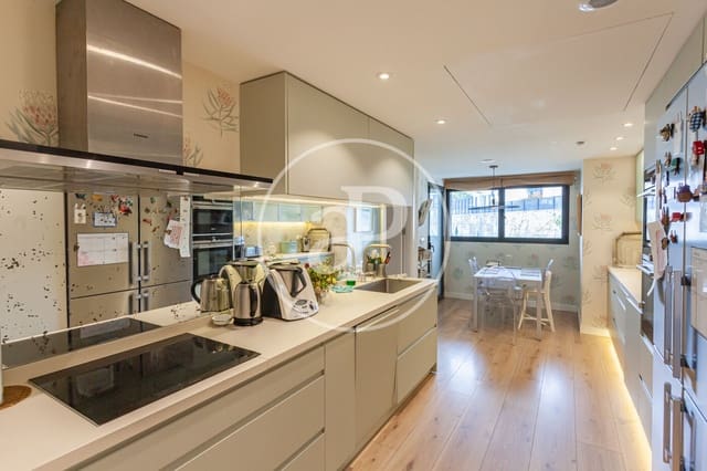 4 soveværelse Lejlighed til salg i La Moraleja, Alcobendas med swimmingpool - € 1.810.000 (Ref: 7561075)