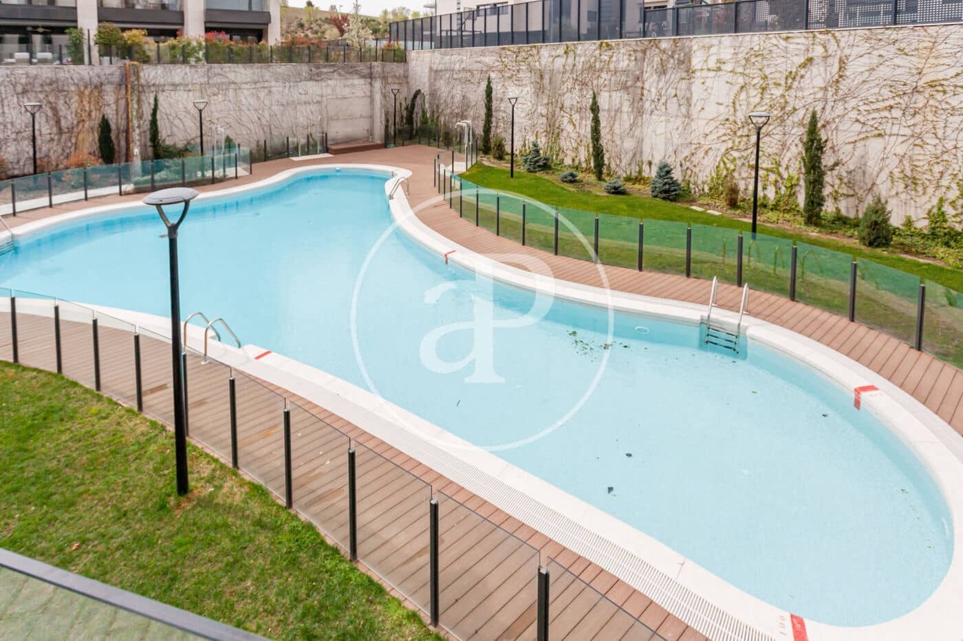 4 soveværelse Lejlighed til salg i La Moraleja med swimmingpool - € 1.810.000 (Ref: 7561075)