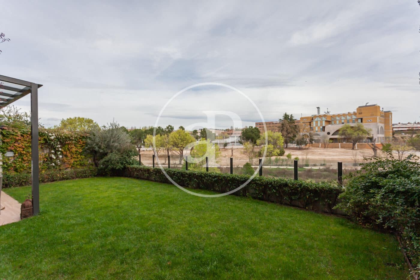 4 soveværelse Lejlighed til salg i La Moraleja med swimmingpool - € 1.810.000 (Ref: 7561075)