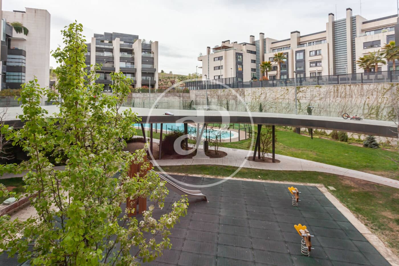 4 soveværelse Lejlighed til salg i La Moraleja med swimmingpool - € 1.810.000 (Ref: 7561075)