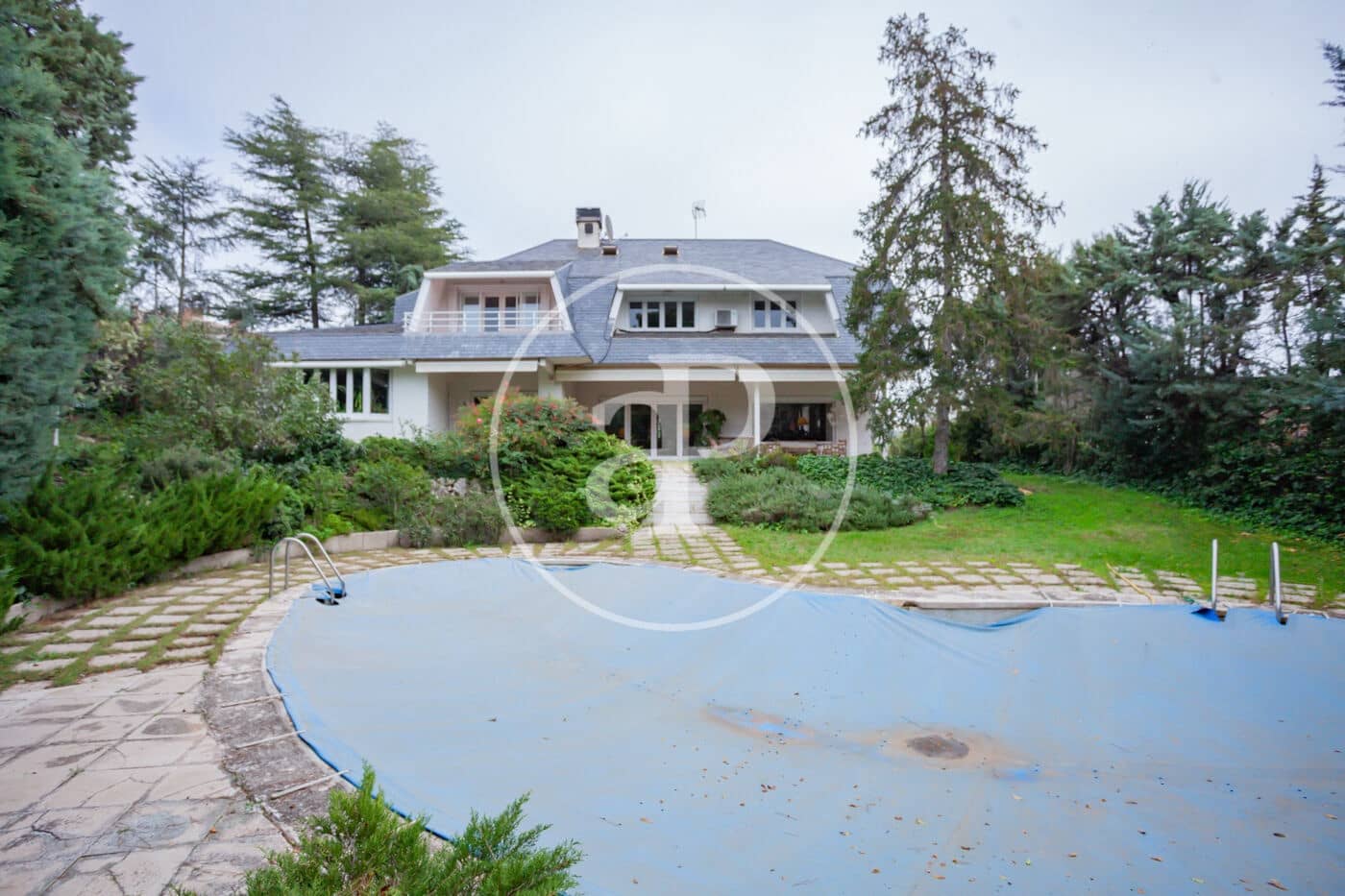 5 soverom Villa til salgs i Madrid by med svømmebasseng - € 3 000 000 (Ref: 8002955)