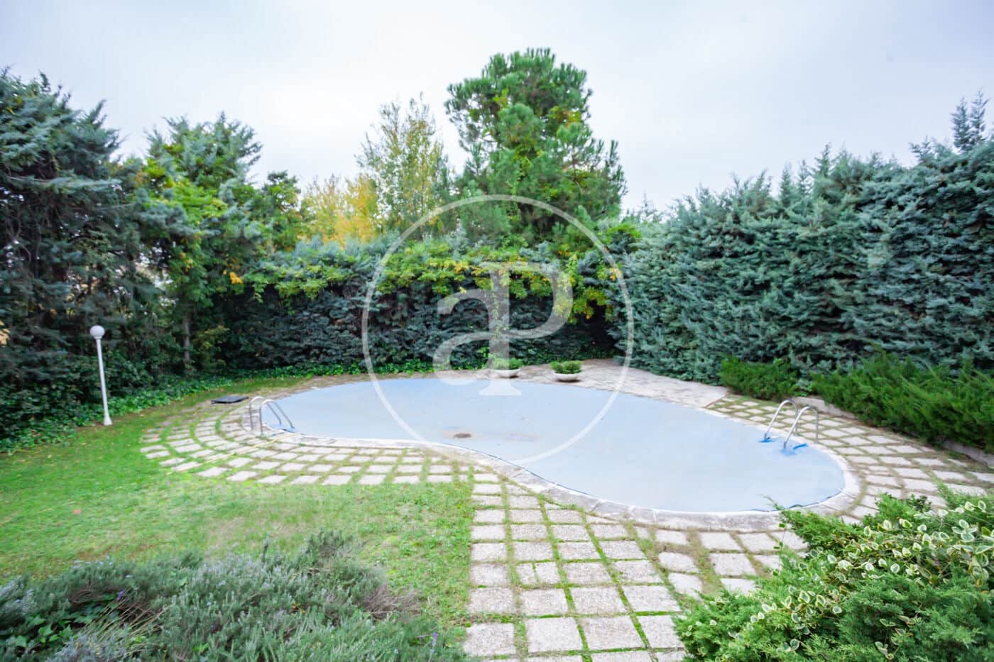 5 soverom Villa til salgs i Madrid by med svømmebasseng - € 3 000 000 (Ref: 8002955)