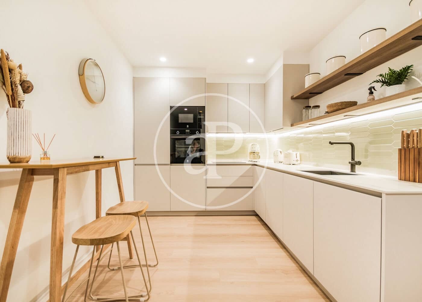 4 soveværelse Lejlighed til salg i Madrid by - € 1.395.000 (Ref: 8035315)