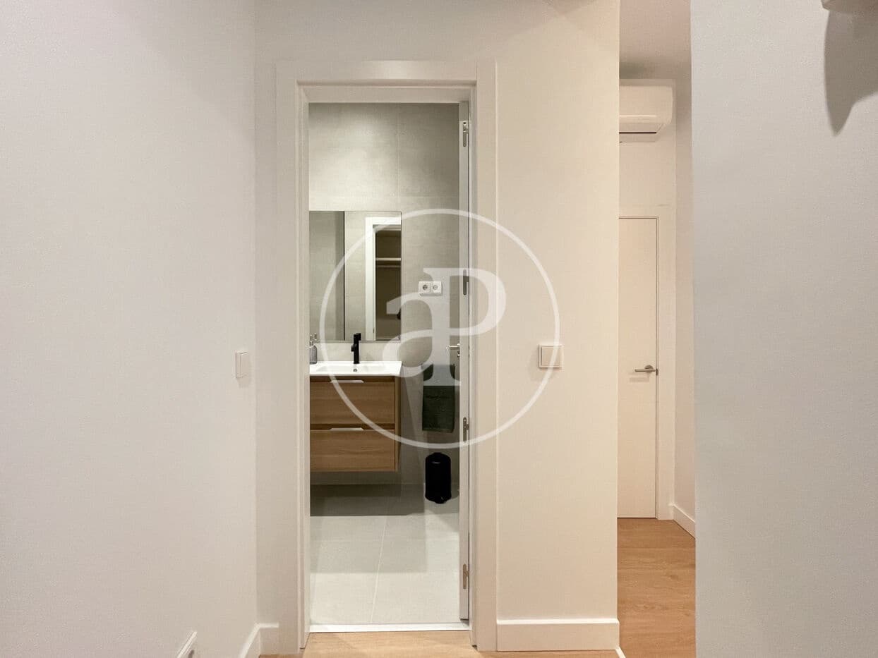 4 soveværelse Lejlighed til salg i Madrid by - € 1.395.000 (Ref: 8035315)