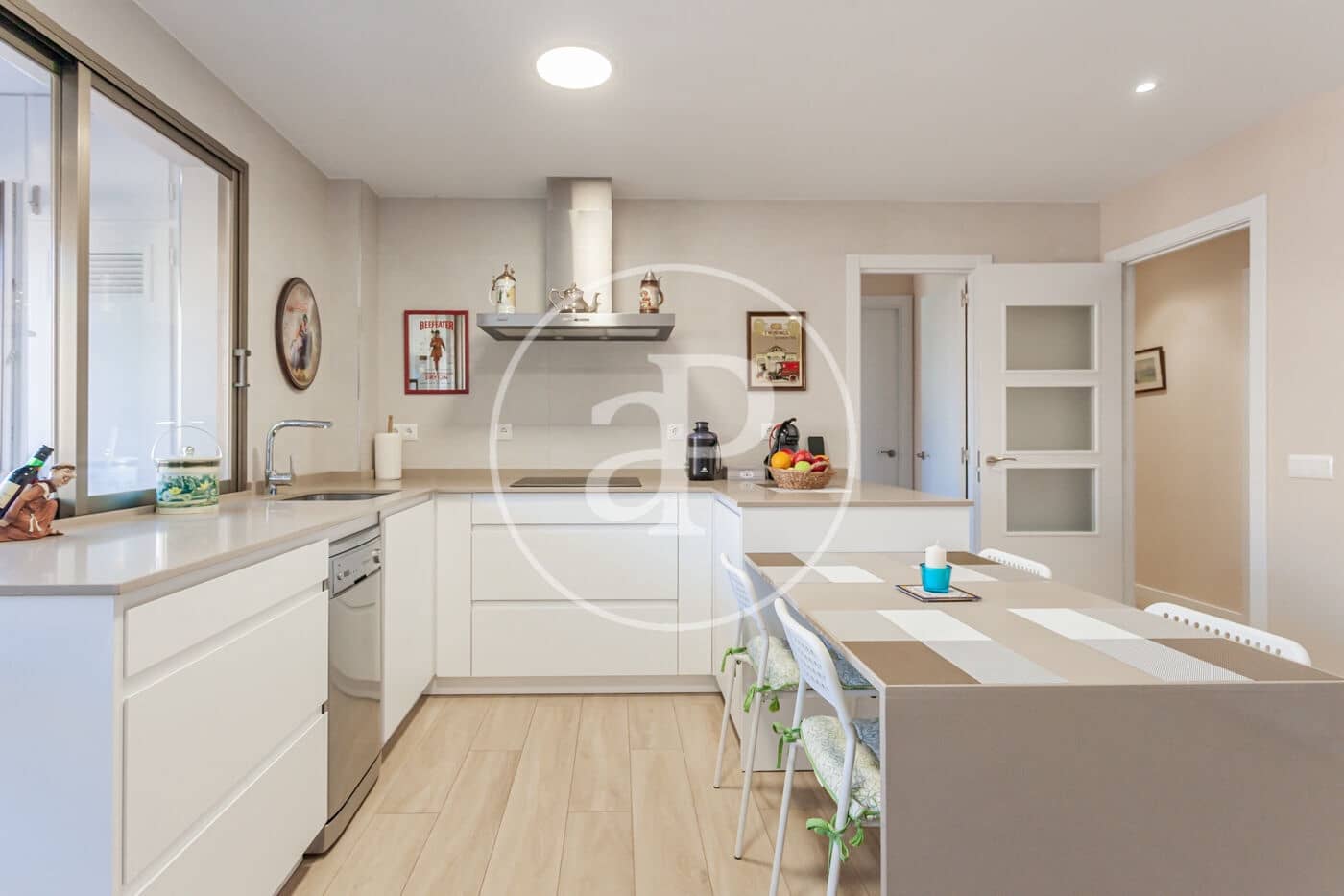 4 soveværelse Lejlighed til salg i Pozuelo de Alarcon med swimmingpool - € 990.000 (Ref: 8086566)