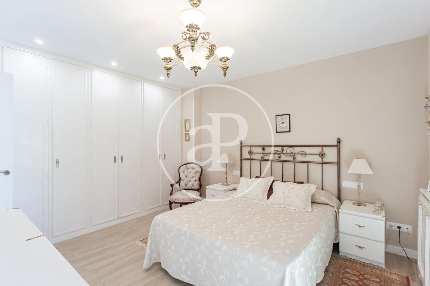 4 soveværelse Lejlighed til salg i Pozuelo de Alarcon med swimmingpool - € 990.000 (Ref: 8086566)