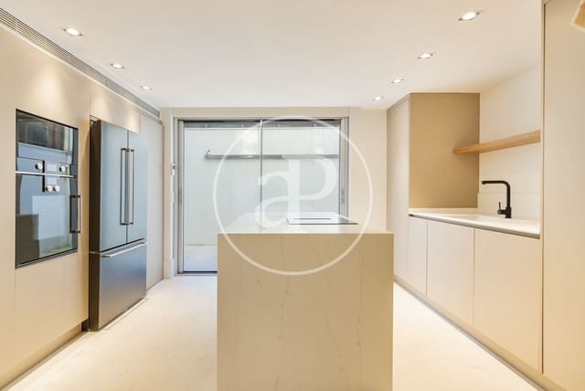 5 Zimmer Villa zu verkaufen in Nueva España, Madrid Stadt mit Pool - 3.600.000 € (Ref: 8102907)